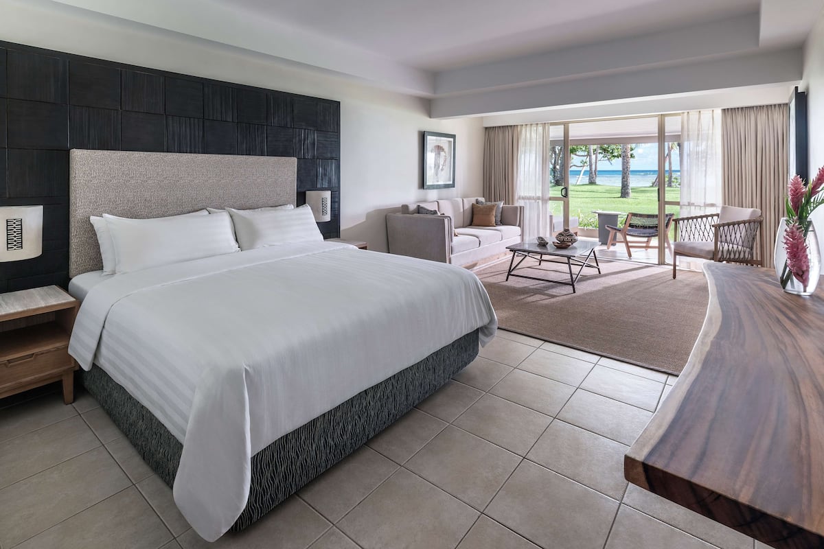 1 bedroom, premium bedding, in-room safe, desk