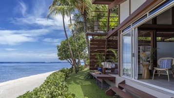 Salas de tratamiento para parejas, sauna y tina de hidromasaje