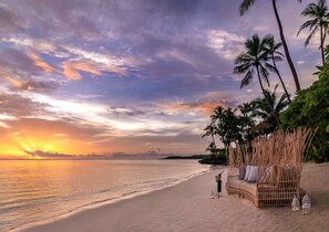 Private beach, white sand, free beach cabanas, sun-loungers