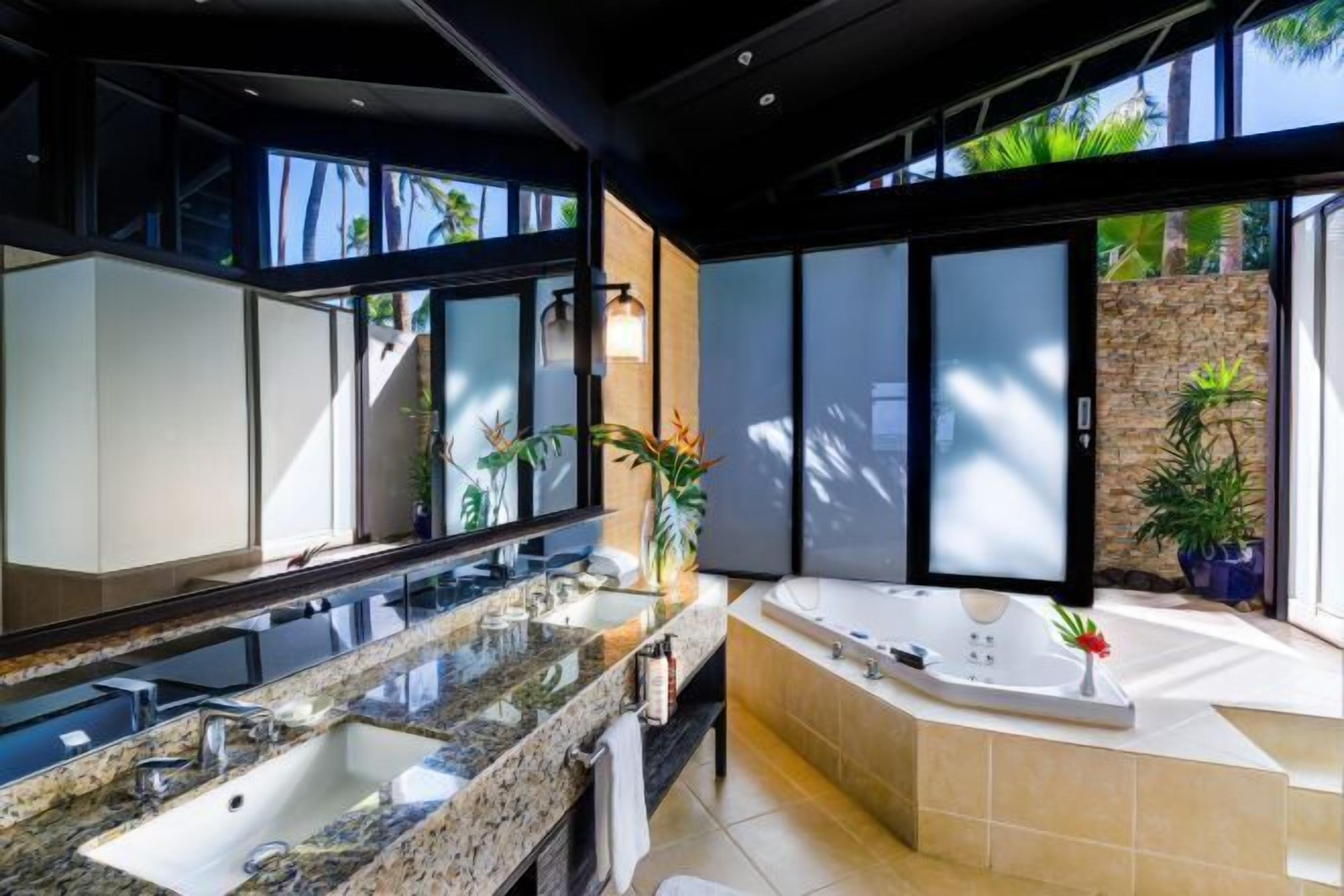 Bathroom | Shower, eco-friendly toiletries, hair dryer, bathrobes