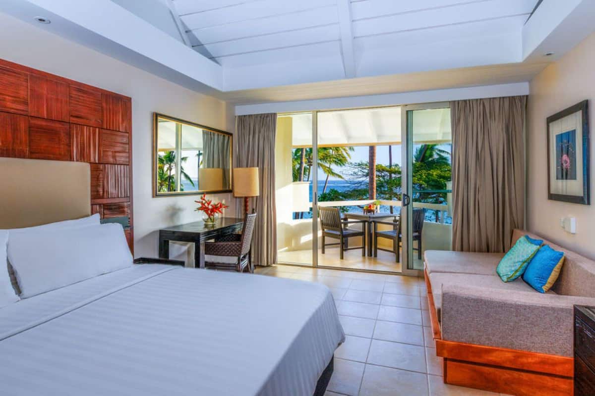 Premium bedding, in-room safe, desk, laptop workspace