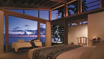 Espace de soins pour les couples, sauna, bain Ă remous, hammam