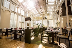 Dîner et souper servis sur place