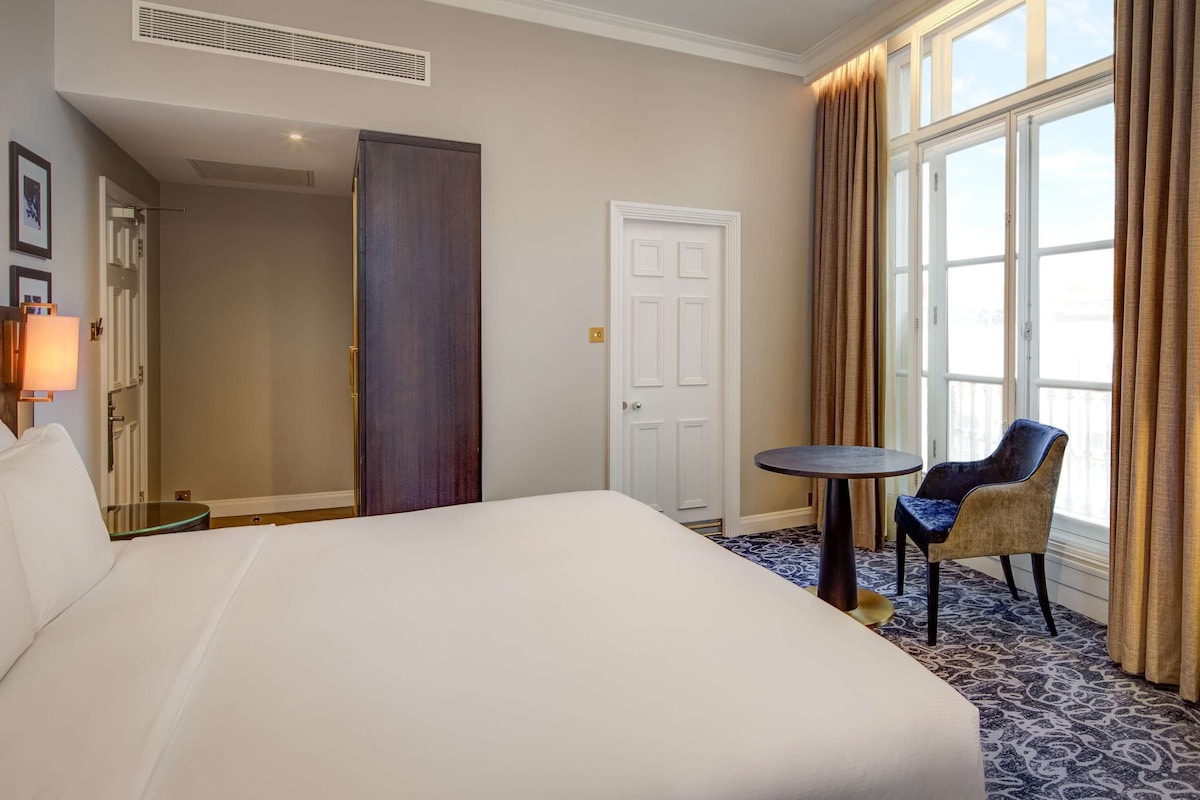 In-room safe, iron/ironing board, cribs (free), WiFi (surcharge)