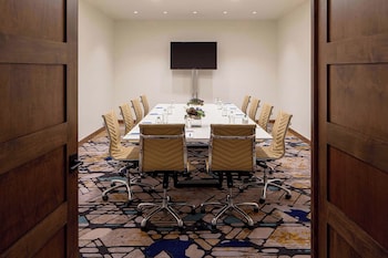 Meeting space at Hotel Adeline, Scottsdale, a Tribute Portfolio Hotel