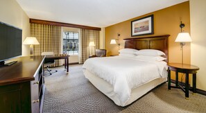 Premium bedding, in-room safe, desk, laptop workspace
