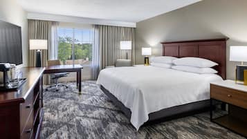Premium bedding, in-room safe, desk, blackout drapes