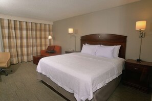 Desk, iron/ironing board, free WiFi, bed sheets - Hampton Inn Springfield-South (Springfield)