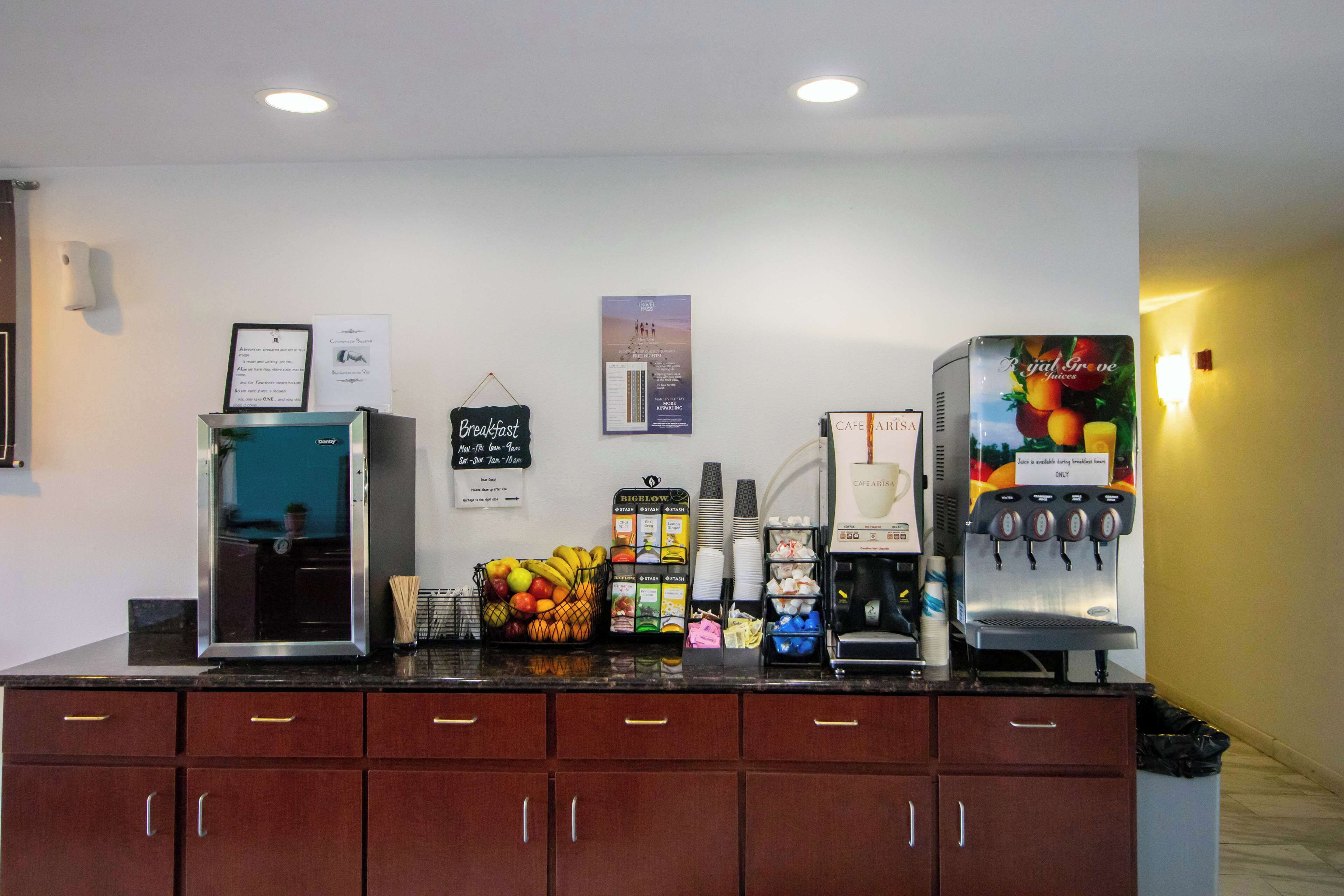 Free daily on-the-go breakfast