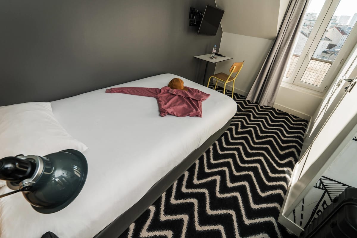 Standaard kamer, 1 eenpersoonsbed | Luxe beddengoed, een kluis op de kamer, een bureau