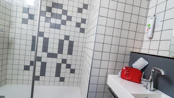 Rúmföt af bestu gerð, öryggishólf í herbergi, skrifborð