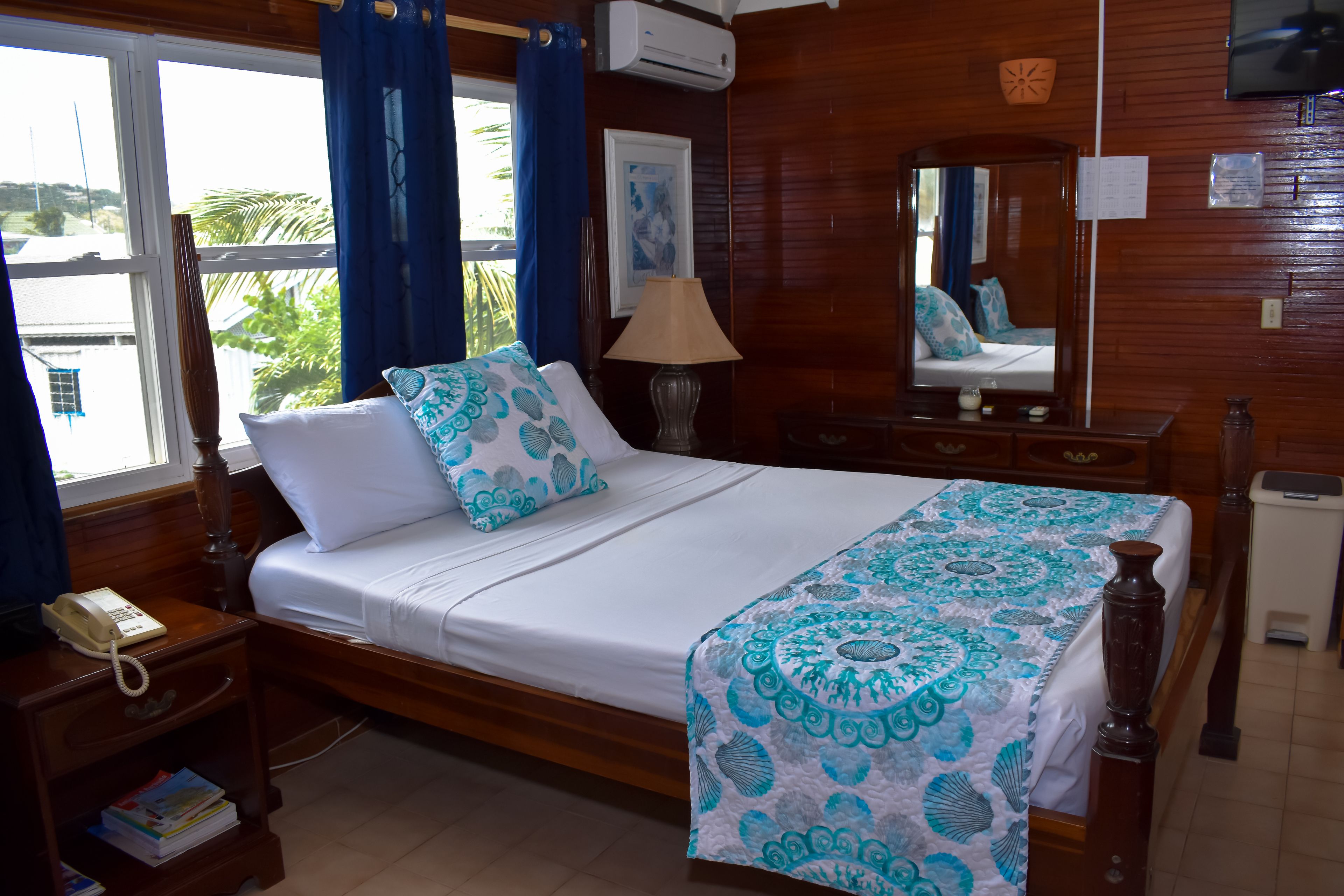 cabin, kitchen, sea view (captain's) | individually decorated, individually furnished, iron/ironing board