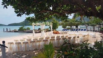 Espace mariage en plein air