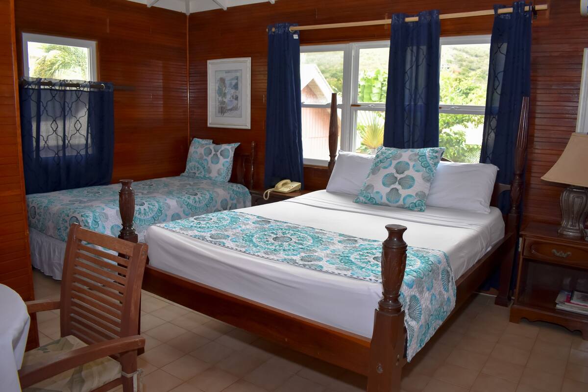Huisje, keuken, uitzicht op zee (Captain's) | Een strijkplank/strijkijzer, gratis wifi, individueel gedecoreerd