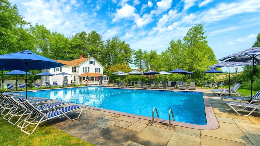 Avon Old Farms Hotel