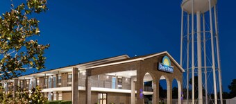 Days Inn by Wyndham Demopolis