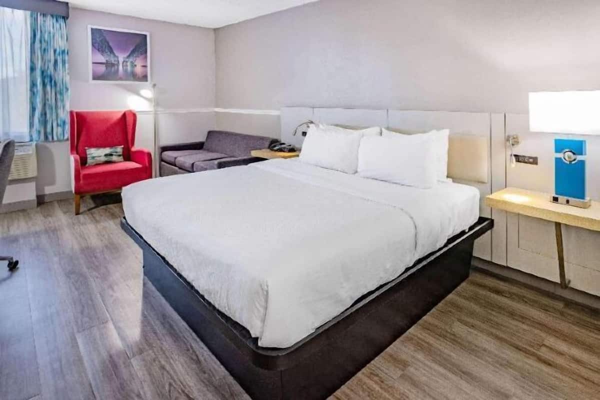 Desk, laptop workspace, soundproofing, iron/ironing board