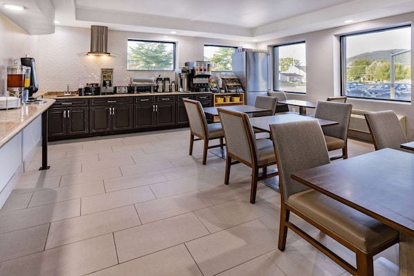 Free daily continental breakfast