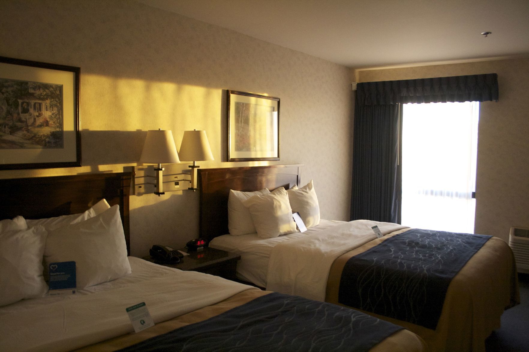 Egyptian cotton sheets, premium bedding, pillow-top beds, desk