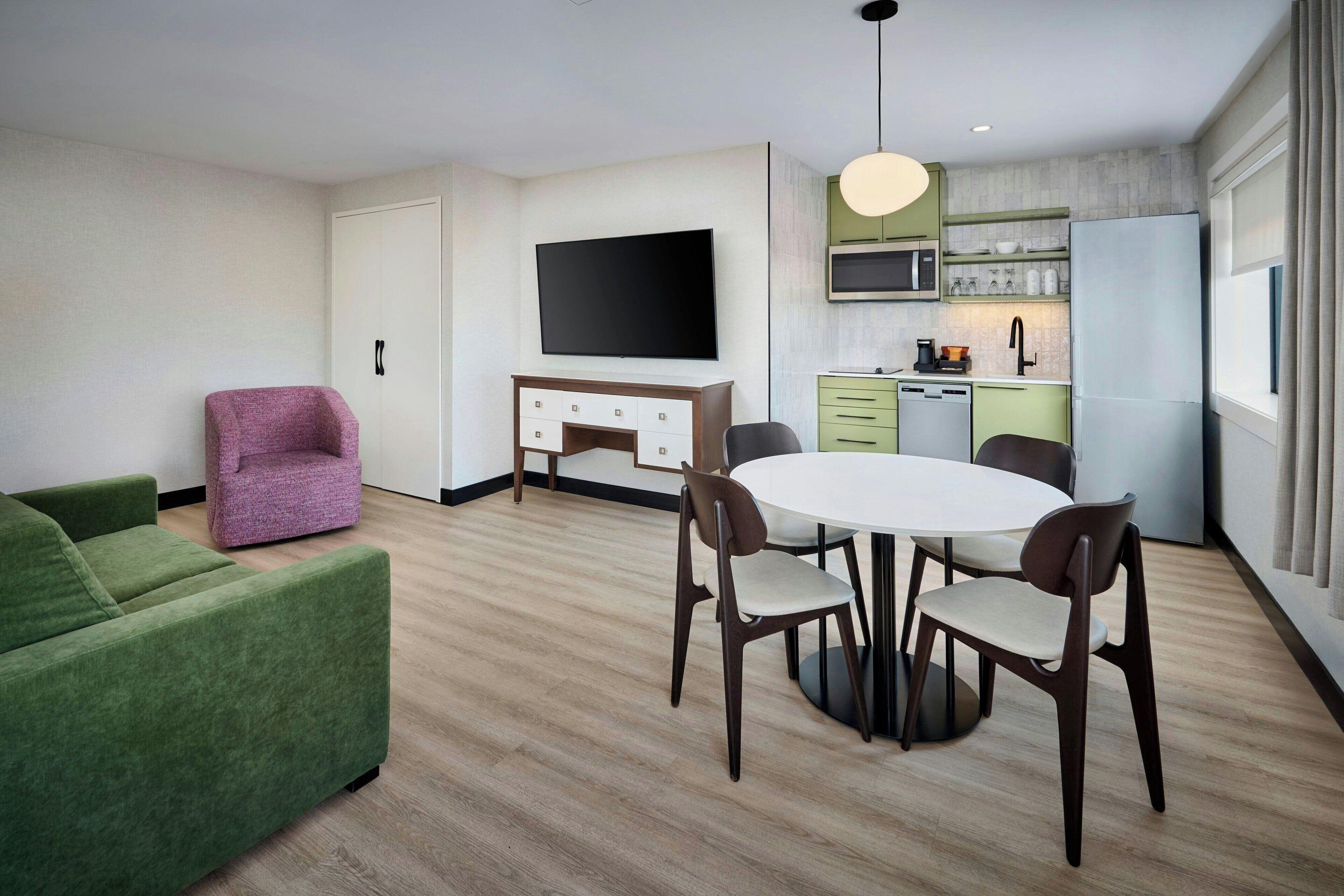 Photo - Sheraton Laval Hotel