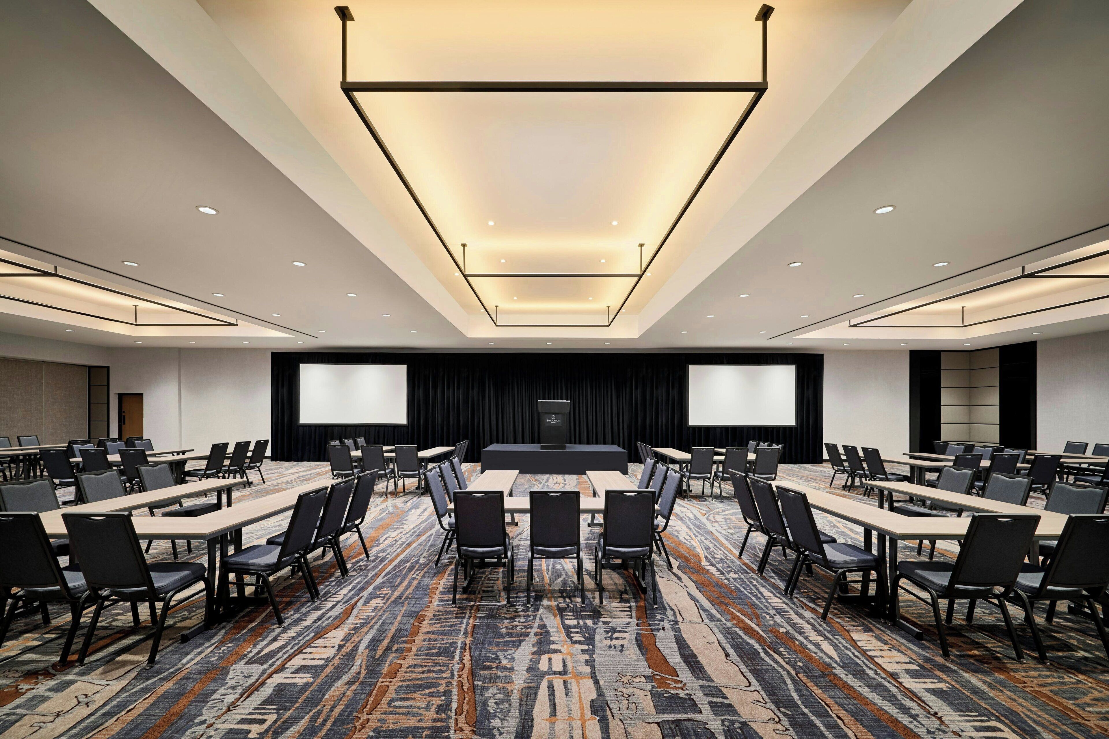 Photo - Sheraton Laval Hotel