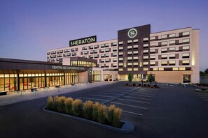 Exterior - Sheraton Laval Hotel (Laval)