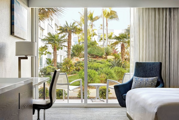 1 bedroom, premium bedding, down duvets, in-room safe