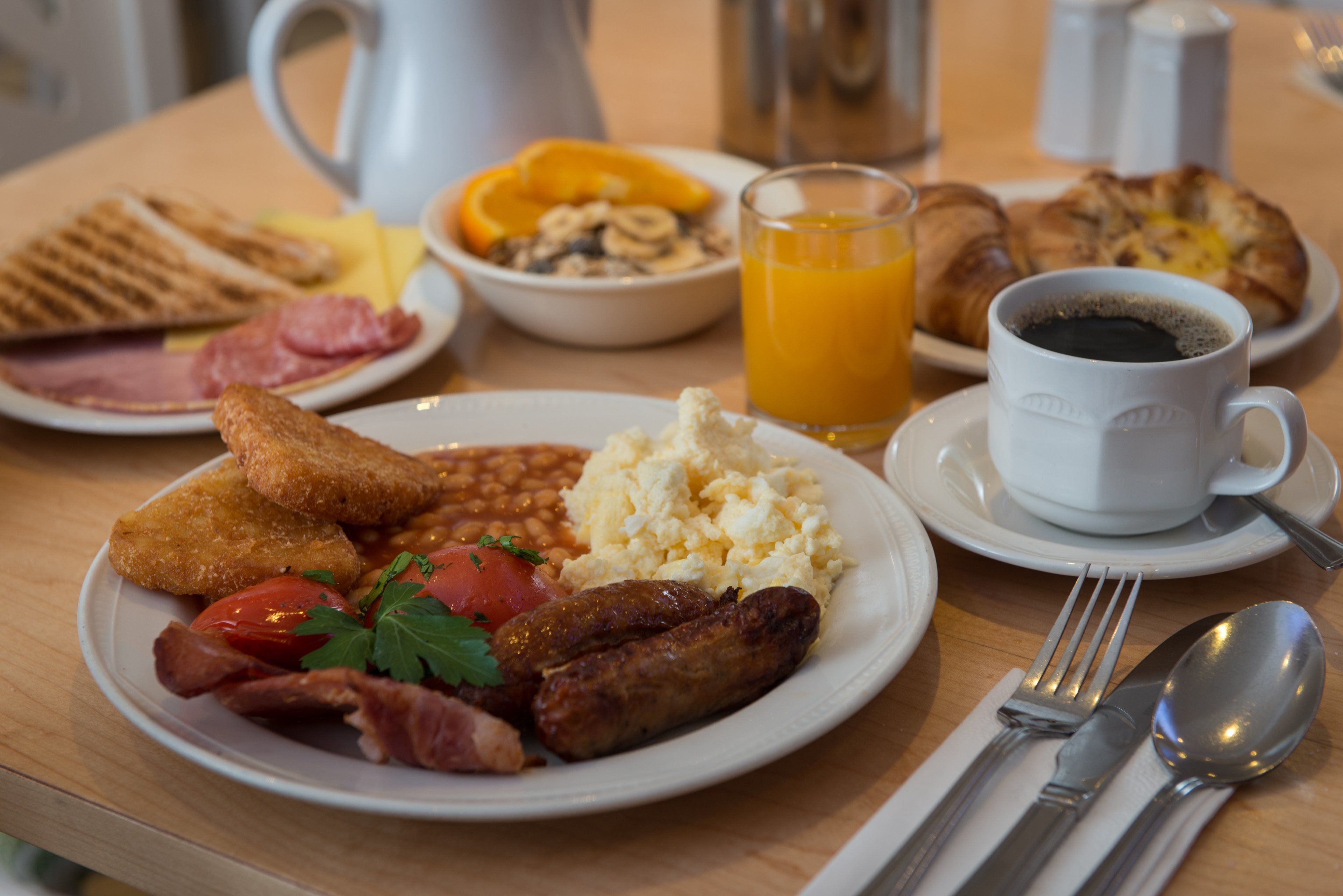 daily buffet breakfast (gbp 16.99 per person)