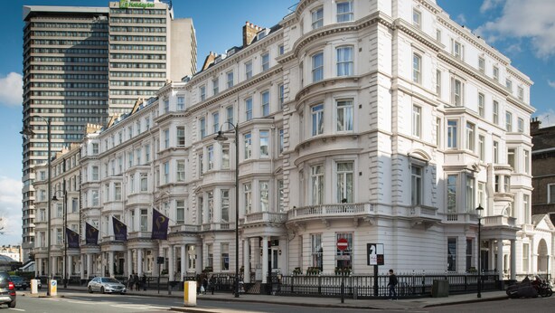 Exterior - Park International Hotel (London)