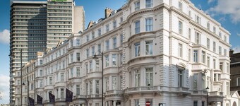 Park International Hotel