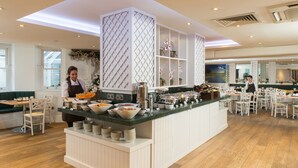 Breakfast area - Park International Hotel (London)
