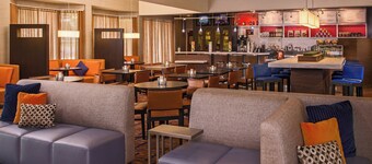 Courtyard by Marriott Richmond West