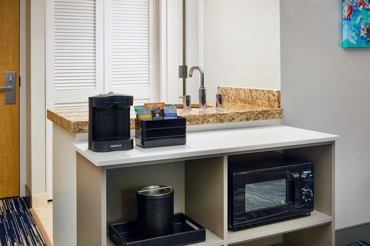 premium bedding, in-room safe, desk, laptop workspace