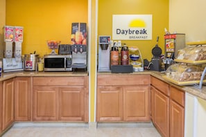 Free daily continental breakfast