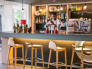 Bar (en el alojamiento)