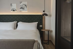 Minibar, in-room safe, desk, soundproofing - Hilton Garden Inn Padova City Centre (Padova)