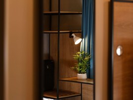 Coffres-forts dans les chambres, bureau, chambres insonorisées