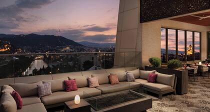 Sheraton Grand Tbilisi Metechi Palace