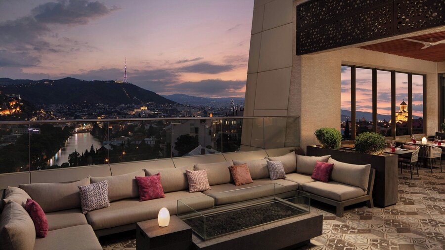 Sheraton Grand Tbilisi Metechi Palace