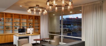 Holiday Inn Clark - Newark Area by IHG