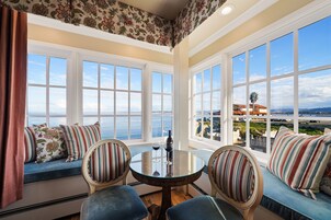 Quarto luxo, 1 cama King, lareira, no canto (Ocean) | Roupas de cama premium, cofres nos quartos, escrivaninha