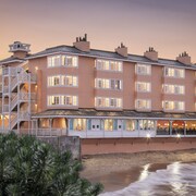 Top Hotels Closest to San Carlos Beach - The Breakwater in Monterey | Hotels .com