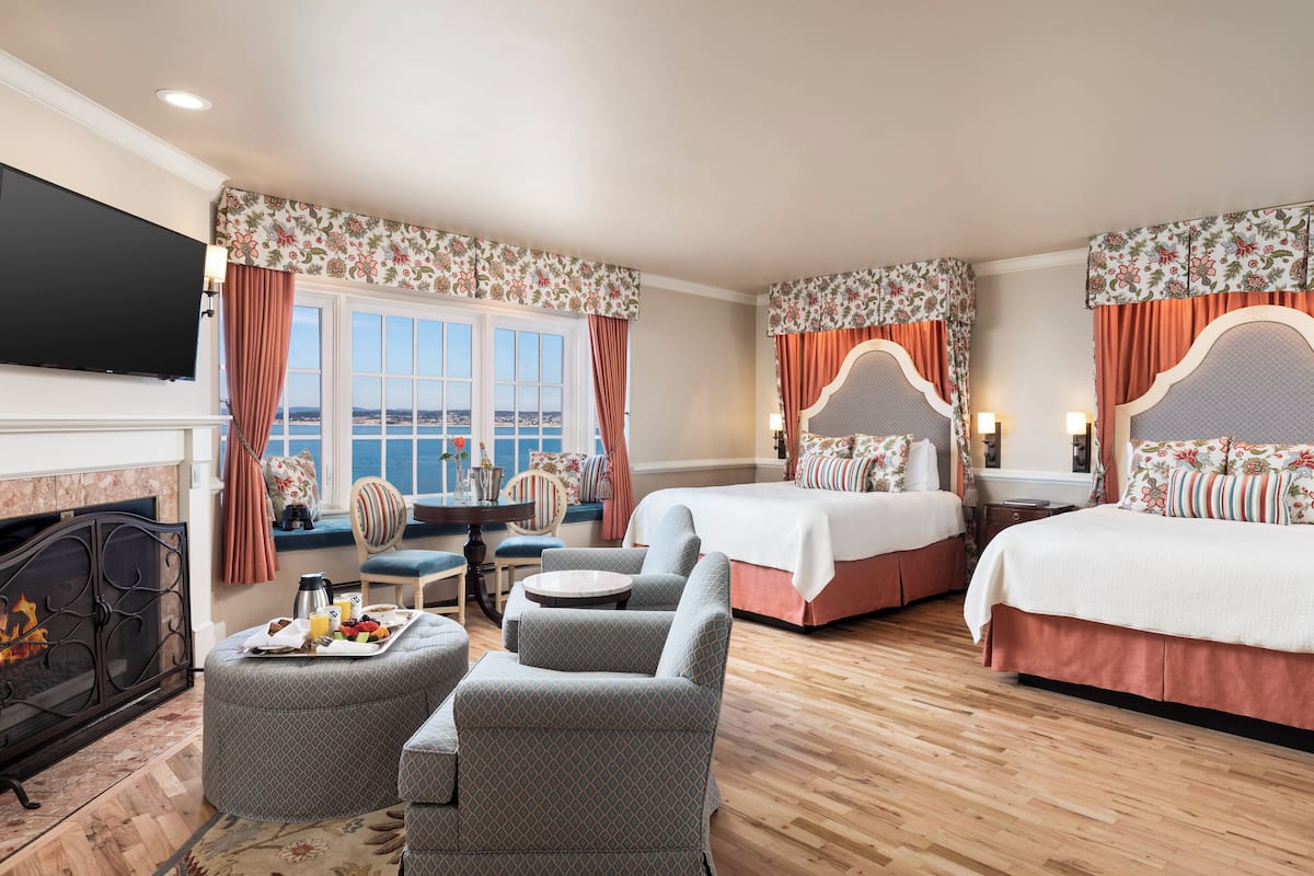 Room, 2 Queen Beds, Fireplace, Ocean View