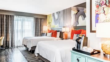 Allergikerbettwaren, Schreibtisch, laptopgeeigneter Arbeitsplatz