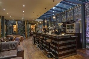 Breakfast, lunch and dinner served - Mosborough Hall Hotel, BW Signature Collection (Sheffield)