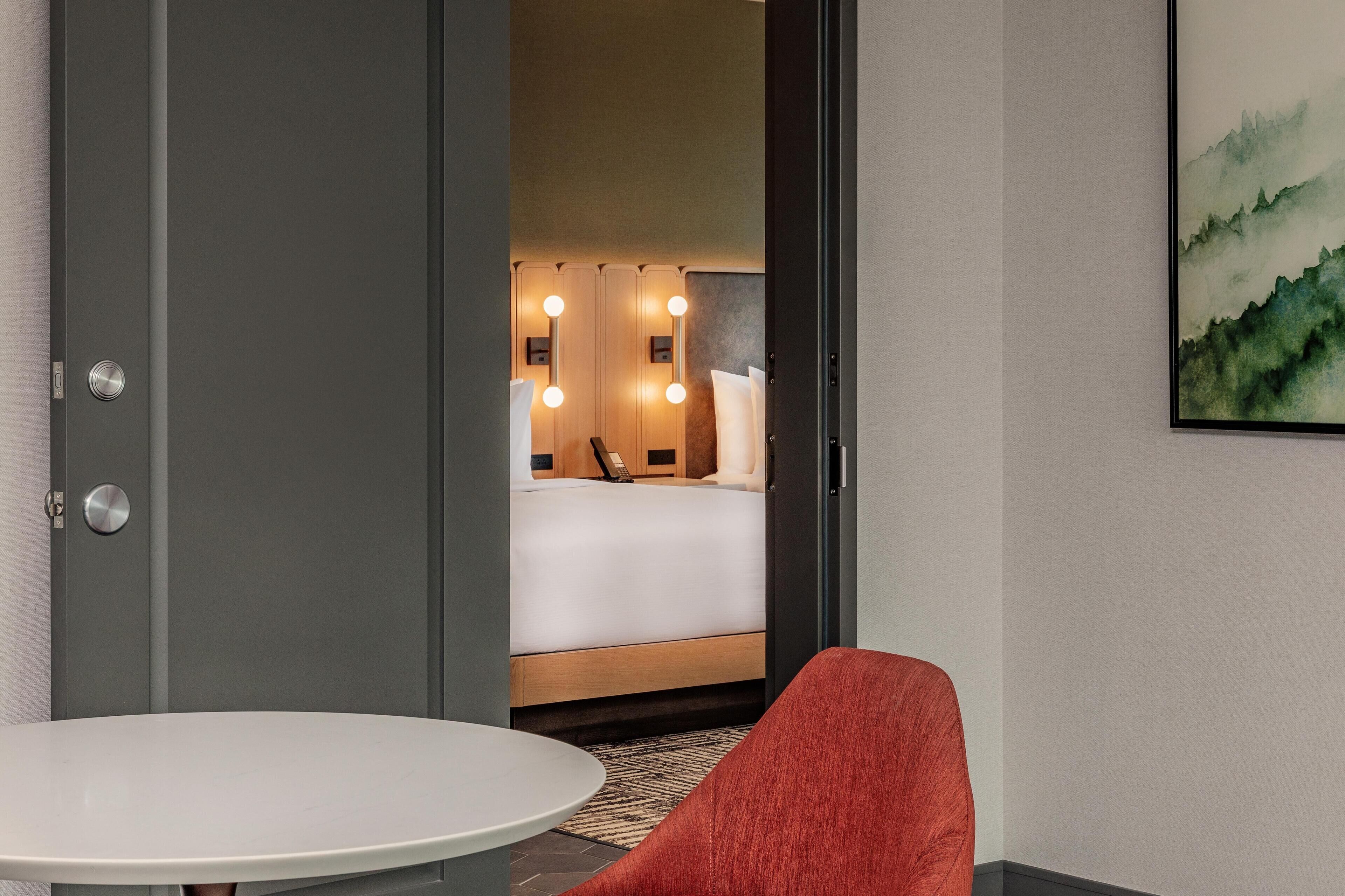 Premium bedding, in-room safe, desk, laptop workspace