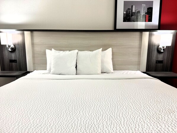 Zimmersafe, Schreibtisch, laptopgeeigneter Arbeitsplatz