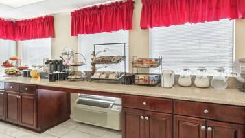 Free daily continental breakfast