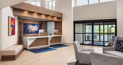 Holiday Inn Express & Suites Hawthorne Elmsford North by IHG