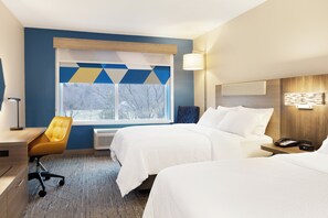 In-room safe, soundproofing, iron/ironing board, free WiFi